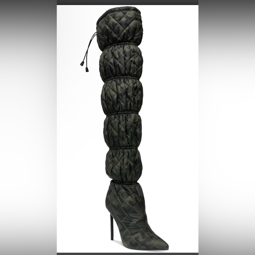 Steve Madden Silhouette Quilted Heeled Knee High Over the Knee Boots in Black - Picture 2 of 5